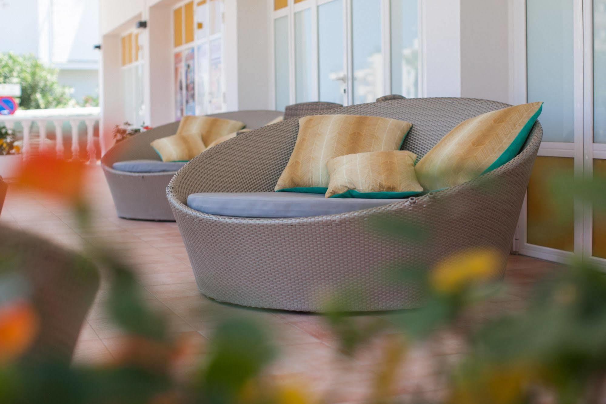 Hostal Los Pinos Es Cana Εξωτερικό φωτογραφία