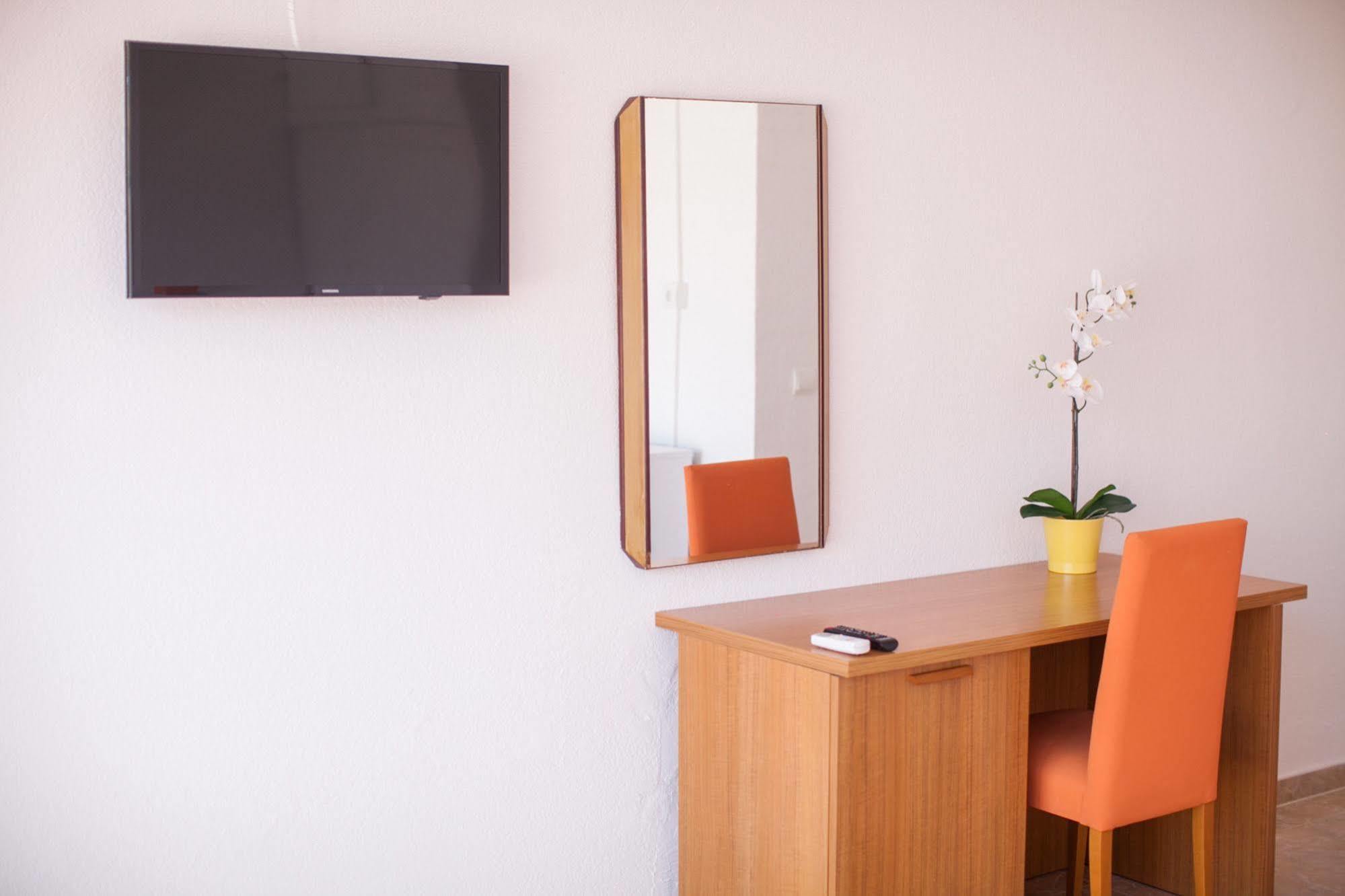 Hostal Los Pinos Es Cana Εξωτερικό φωτογραφία