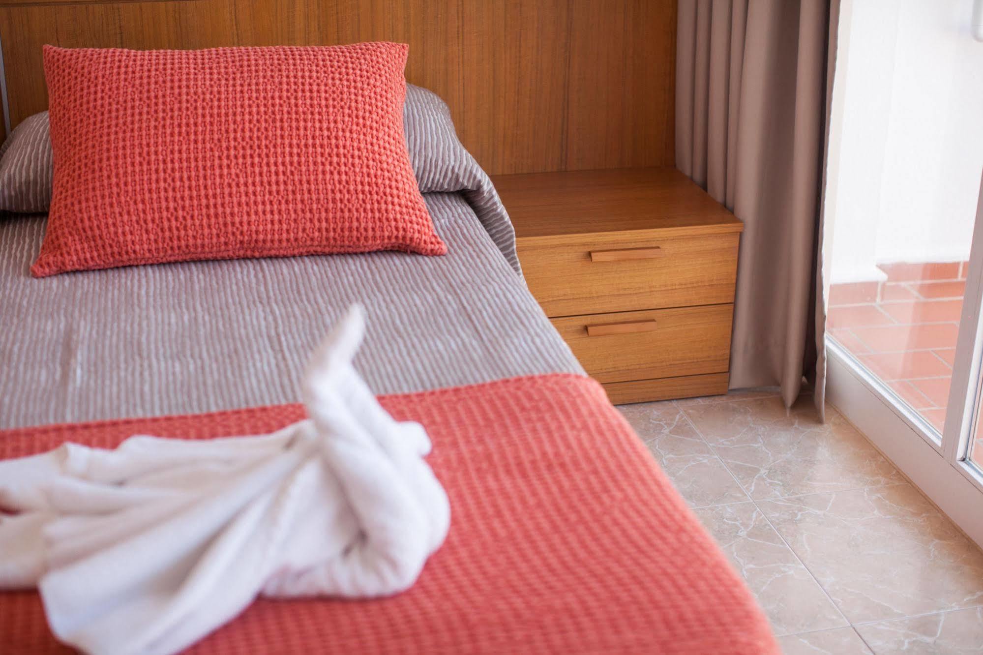 Hostal Los Pinos Es Cana Εξωτερικό φωτογραφία